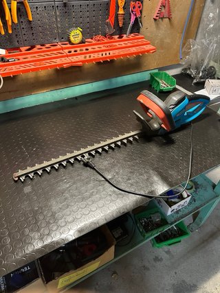 tagliasiepi easycut 48+ gardena rotto per ricambi