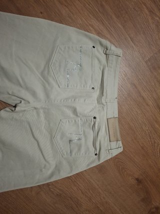 Pantalones rectos beige arena