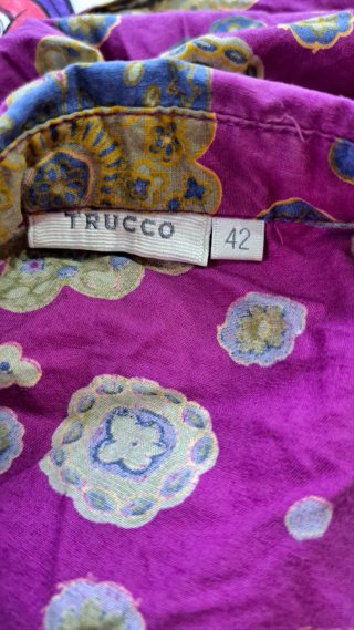 Camisa estampada floral rosa y morada