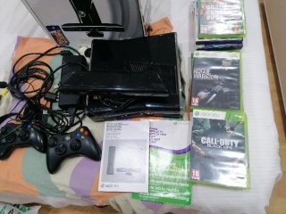 Xbox 360 Kinect Special Edition 250 GB