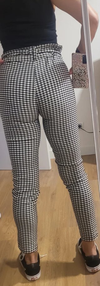 Pantalones de cuadros chica