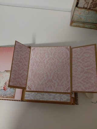 Álbum de scrapbooking floral