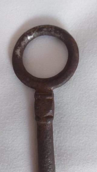 Llave antigua de hierro