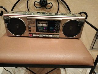 Radio Casete Toshiba Bom Beat SF5