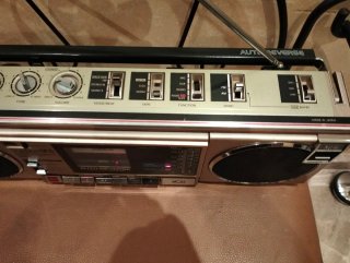Radio Casete Toshiba Bom Beat SF5