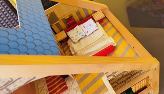 Casa de Madera con Muebles