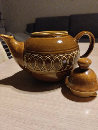 Teiera vintage anni '70 color cuoio.