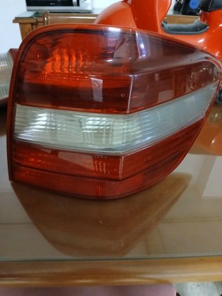 Piloto trasero derecho Mercedes ML 320
