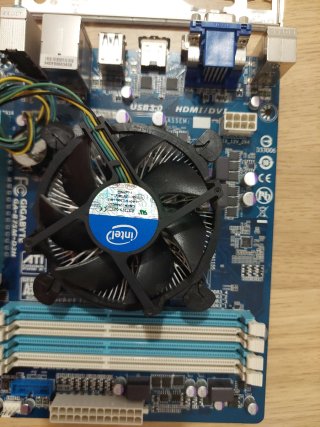 Placa Base Gigabyte GA-B75M-D3H