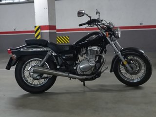 Suzuki Marauder 250cc Cruiser Negra