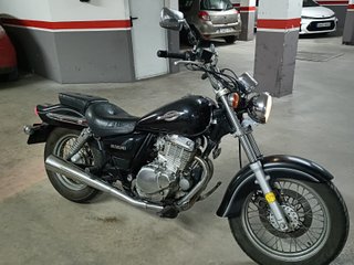 Suzuki Marauder 250cc Cruiser Negra