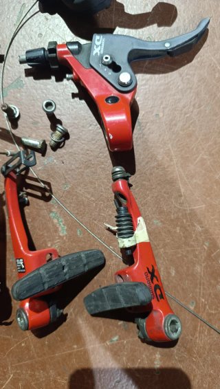 Manetas y V-Brakes Shimano DX Rojos