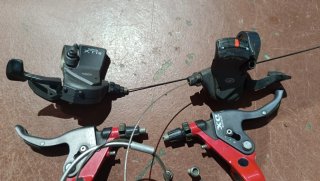 Manetas y V-Brakes Shimano DX Rojos