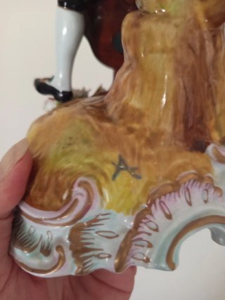 Figuras de porcelana José Mª Álvarez