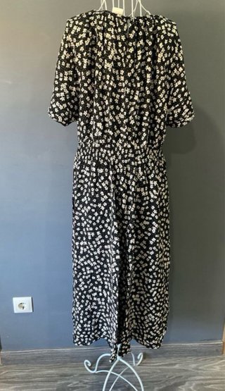 Vestido H&M floral negro y blanco