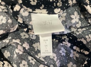 Vestido H&M floral negro y blanco