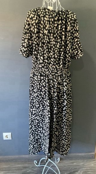 Vestido H&M floral negro y blanco