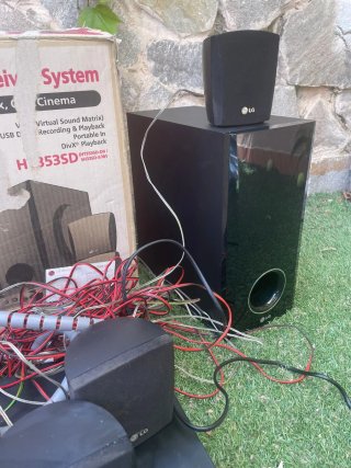 Home Cinema LG HT353SD con reproductor