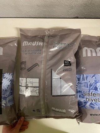 Cuñas Nivelación MUSA 2mm (300 uds) por bolsa.