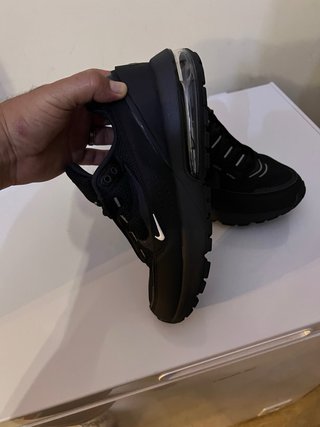 Nike Air Max Negras solo usado un dia