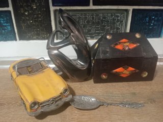 Lote Raquel: Coche, Figura y Cuchara