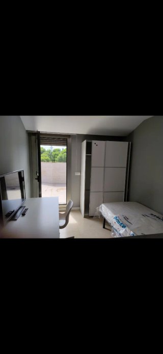 Se alquila habitación en tudela