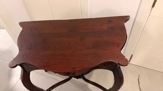 Mesa de entrada madera y mármol