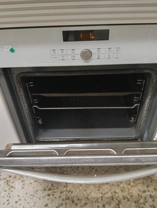 Horno y extractor de cocina Teka