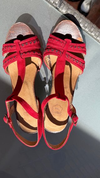 Sandalias de mujer azul y rojo