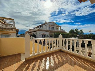 Chalet en venta en Altos - La Florida en Orihuela