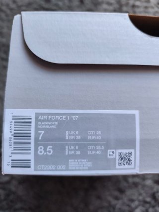 Nike Air Force 1 Negras y Blancas