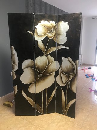 Biombo decorativo flores negro y dorado