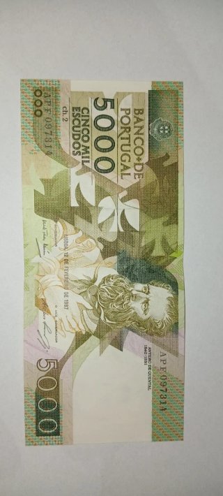 2 Notas 5000 Escudos Portugal 1987