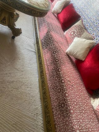 Sofá marroquí tela, cristal y madera