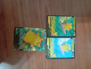 3 Cartas Pokémon Pikachu Surf V y VMAX