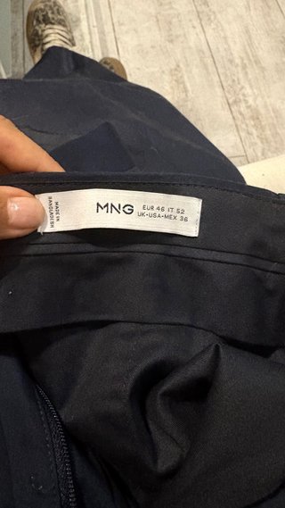 Bermudas Mango Talla 46 Negras