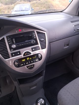 KIA Carens 2006