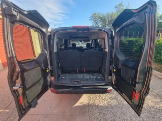 Ford E-Tourneo Courier 2017