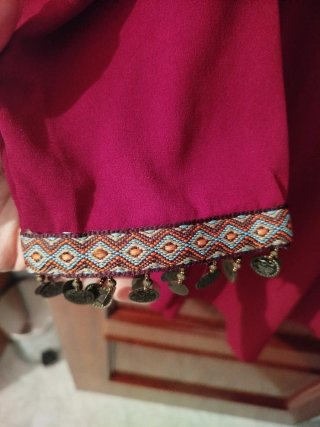 Vestido túnica bordado con monedas