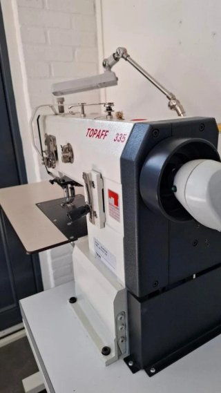 Máquina de coser Adler Topaff 335