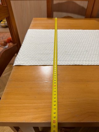 Mesa de madera con 4 sillas