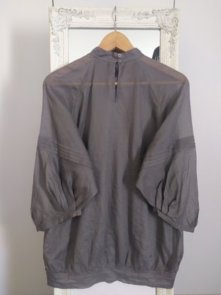 Blusa Benetton cinza fluida M