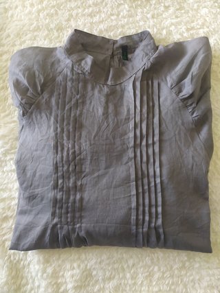 Blusa Benetton cinza fluida M
