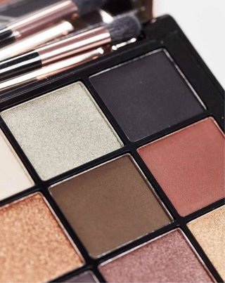 Makeup Revolution Eye Shaping Eyeshadow Palette
