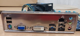 Placa Base Gigabyte GA-H61MA-D2V