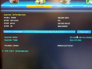Placa Base Gigabyte GA-H61MA-D2V