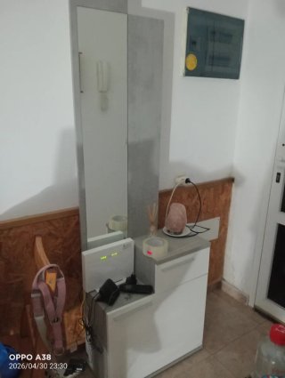 Mueble recibidor madera con espejo