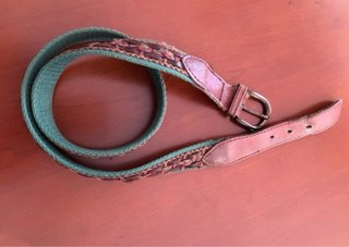 Cinturón Massimo Dutti trenzado marrón y verde