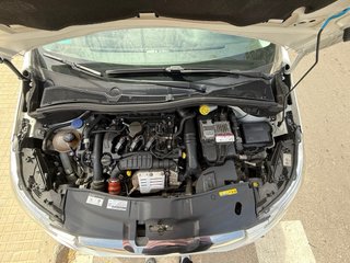 Peugeot 2008 - 2015, Gasoline, manual, 1.2L, 130CV