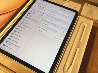 iPad Air 11 128GB + Apple Pencil Pro + Cargador
